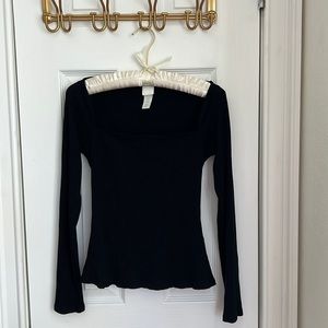 H&M, Small, Square-Neck Too, Color black